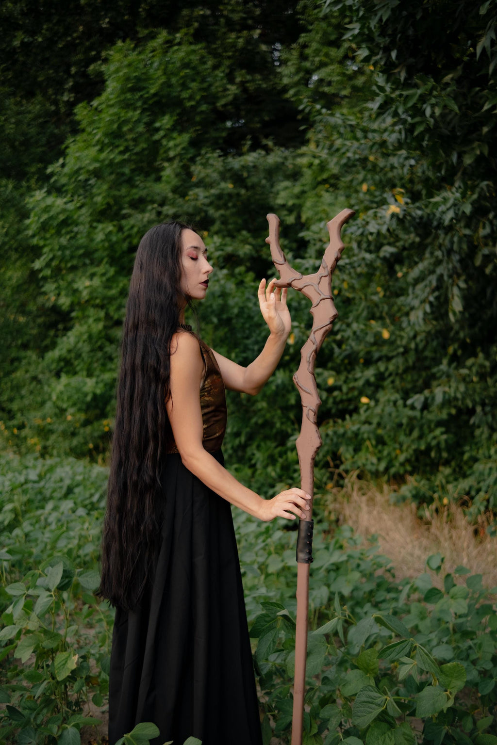 Rootfang – Primitive Wooden Staff with textured Branch Design for Cosplay and  Rituals