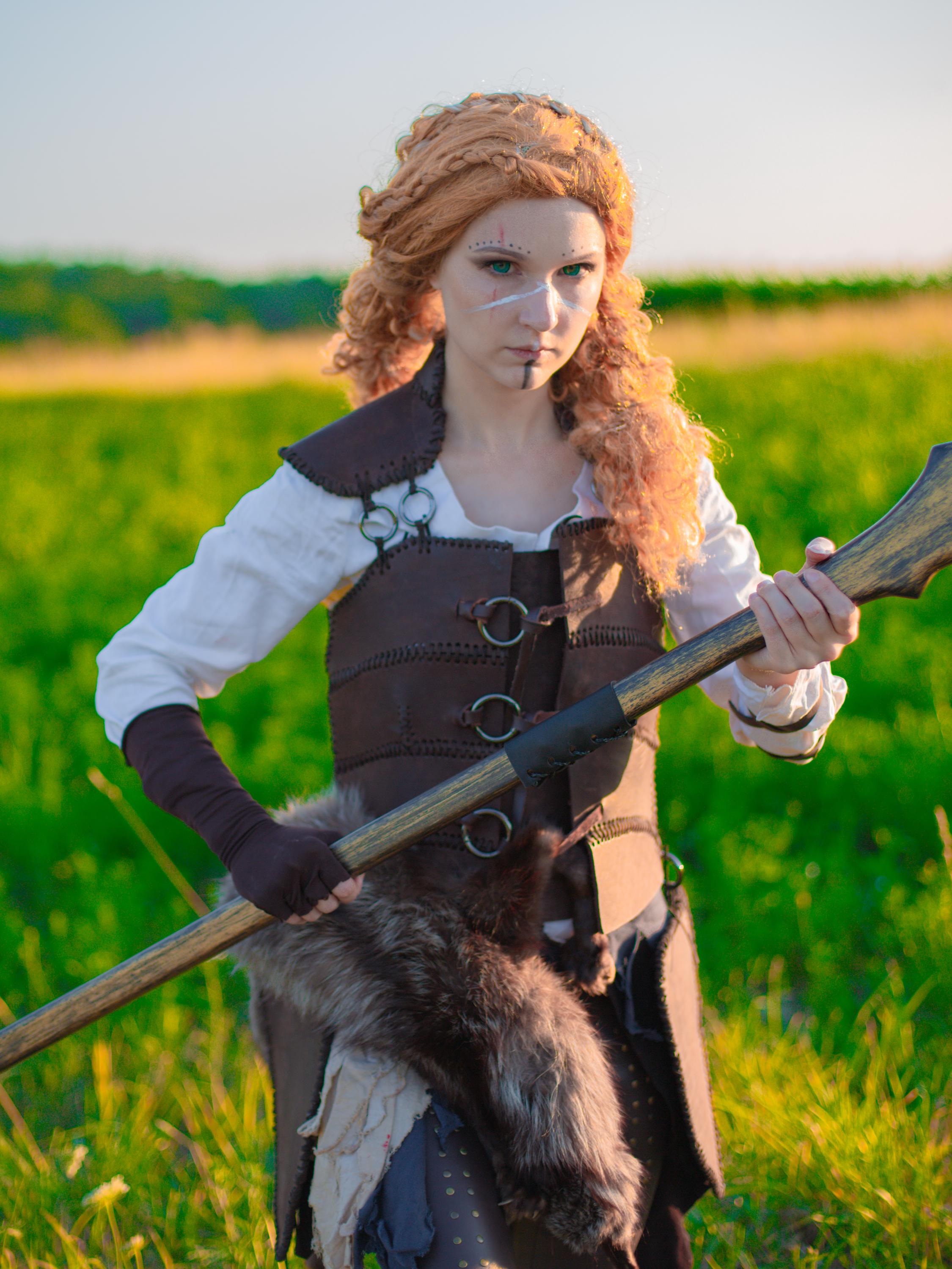 Staff of Luminae – Cosmic Wooden Staff, Handcrafted Wizard Prop, Fantasy Decor, Mystic Cosplay Staff, Celestial Magic Wand