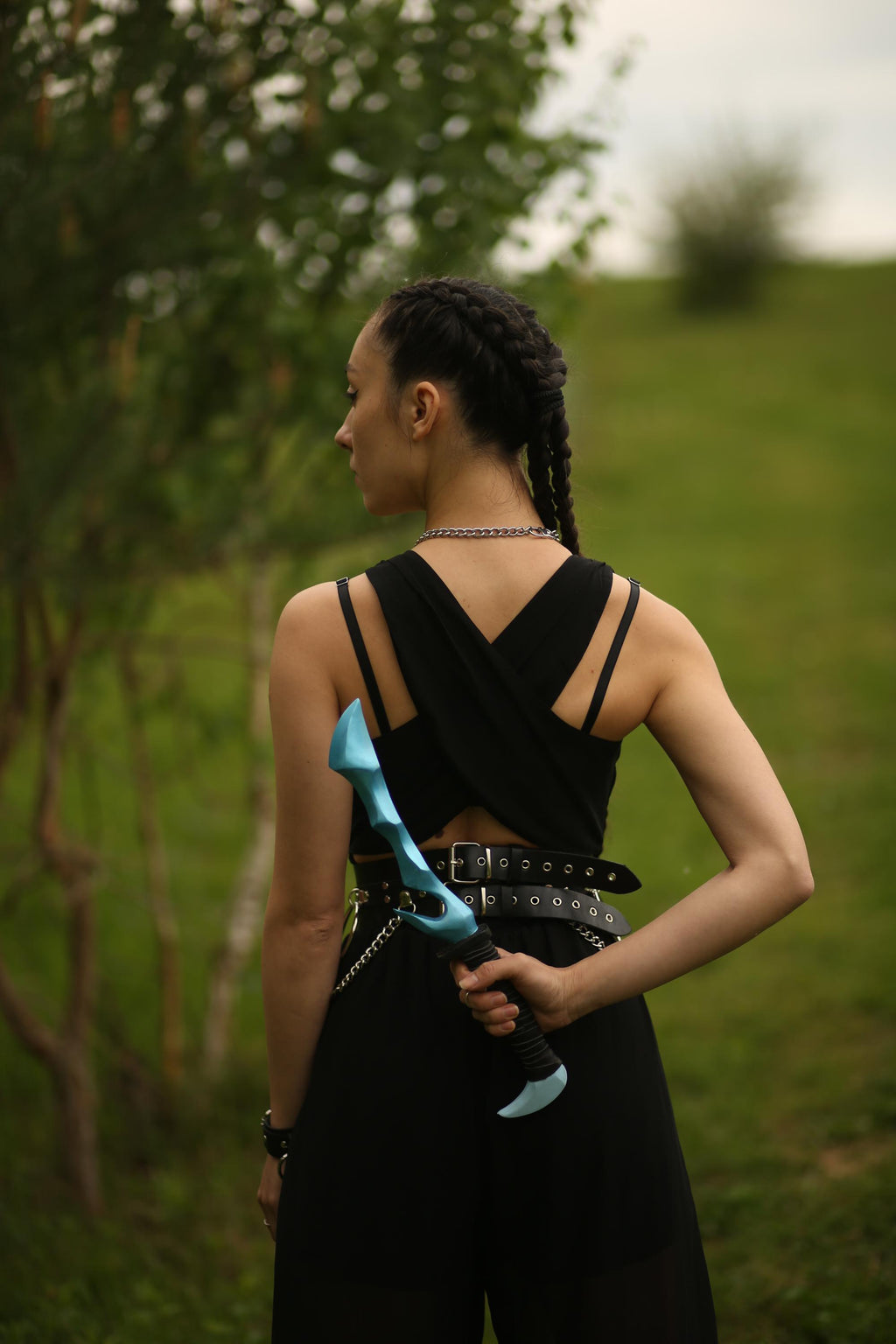 Glacial Dark Crusher Dagger – Crystal Fantasy Knife, Handcrafted Magic Blade, Assassin’s Cosplay Weapon, Witch Ritual Dagger