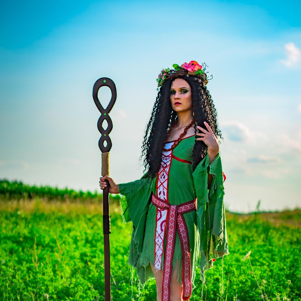 Celestial Ellipse Staff – Wooden Druid Staff, Handmade Fantasy Prop, Mystical Nature Decor, Cosmic Ritual Wand, Forest Magic