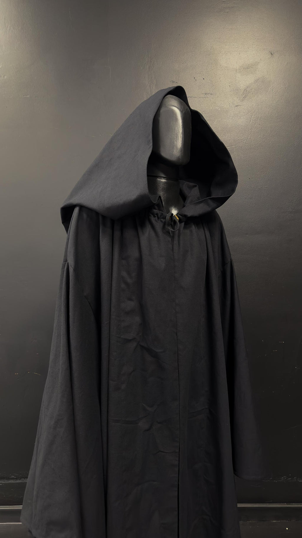 Raven Hooded Cloak – Dark Black Mantle, Hooded Cape, Unisex Medieval Fantasy Outfit, Handmade Renaissance Robe, Cosplay Costume