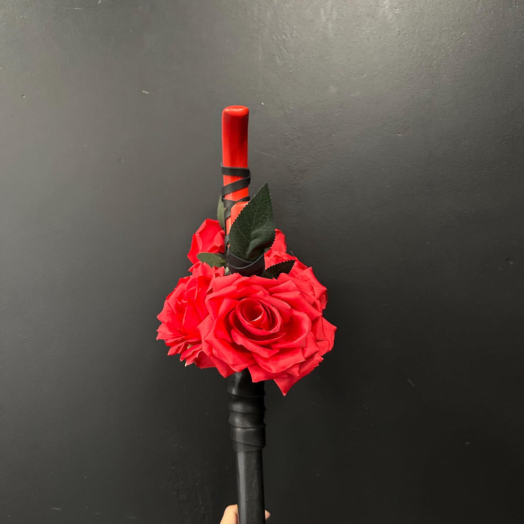 Vivid Red Crescent Moon Staff – Crimson Flame, Witch’s Ritual Tool with Blood Rose Magic, Scarlet Moon, Wizard Stave, Witch Cosplay