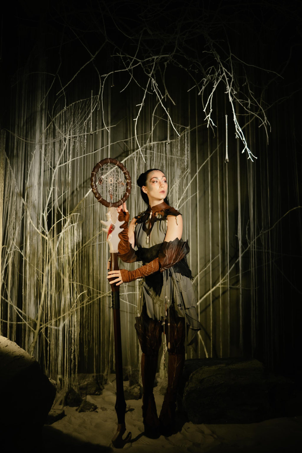 Wooden Dreamcatcher Staff – Forest-Inspired Fantasy Prop with Feathers Wizard Staff Cosplay