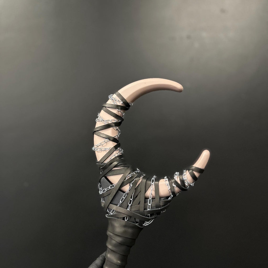 Beige Moon Staff – Ivory Light of Dawn, Wooden Wizard Wand, Handmade Ritual Prop, Fantasy Decor, Natural Alder Wood