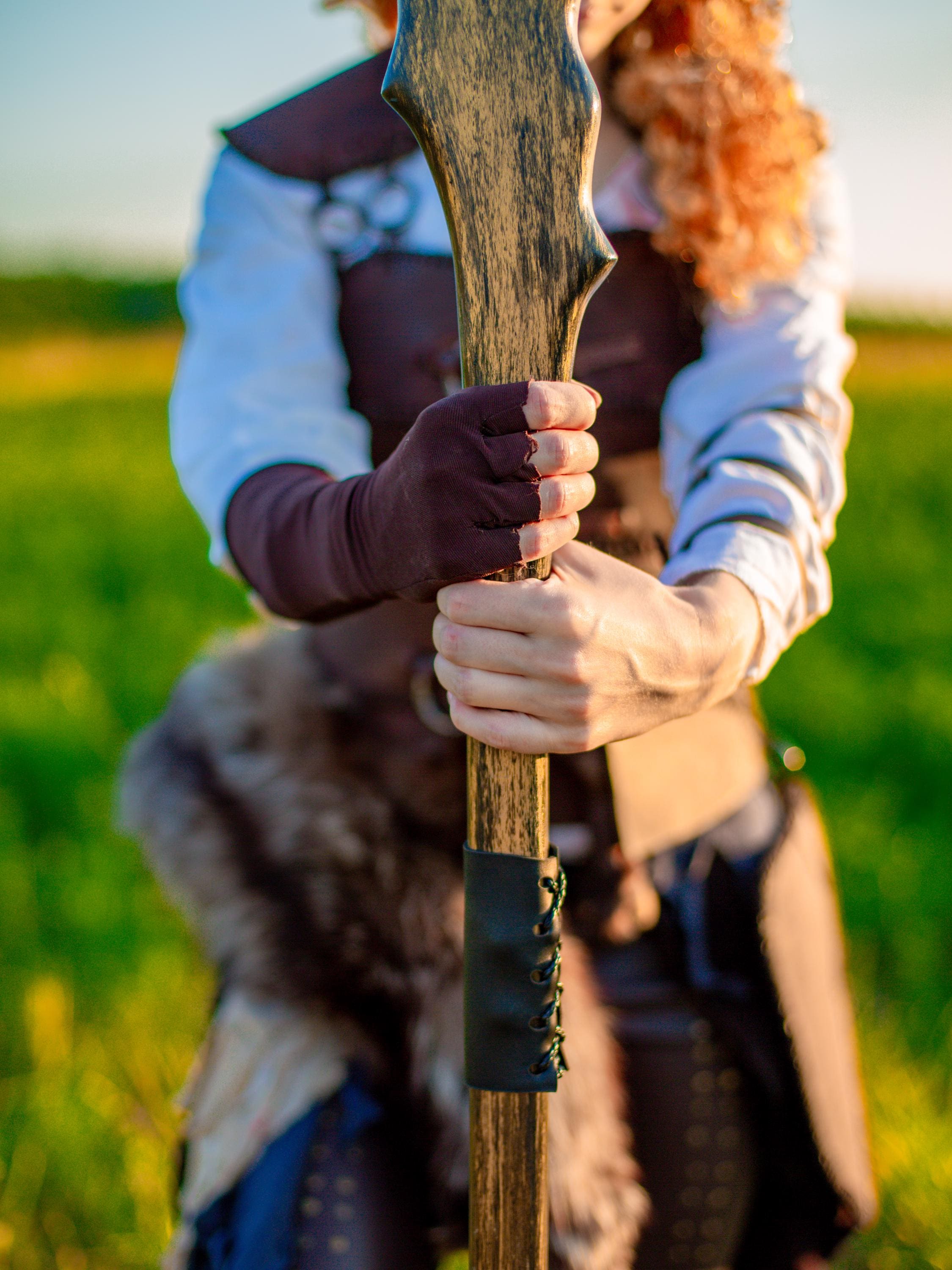 Staff of Luminae – Cosmic Wooden Staff, Handcrafted Wizard Prop, Fantasy Decor, Mystic Cosplay Staff, Celestial Magic Wand