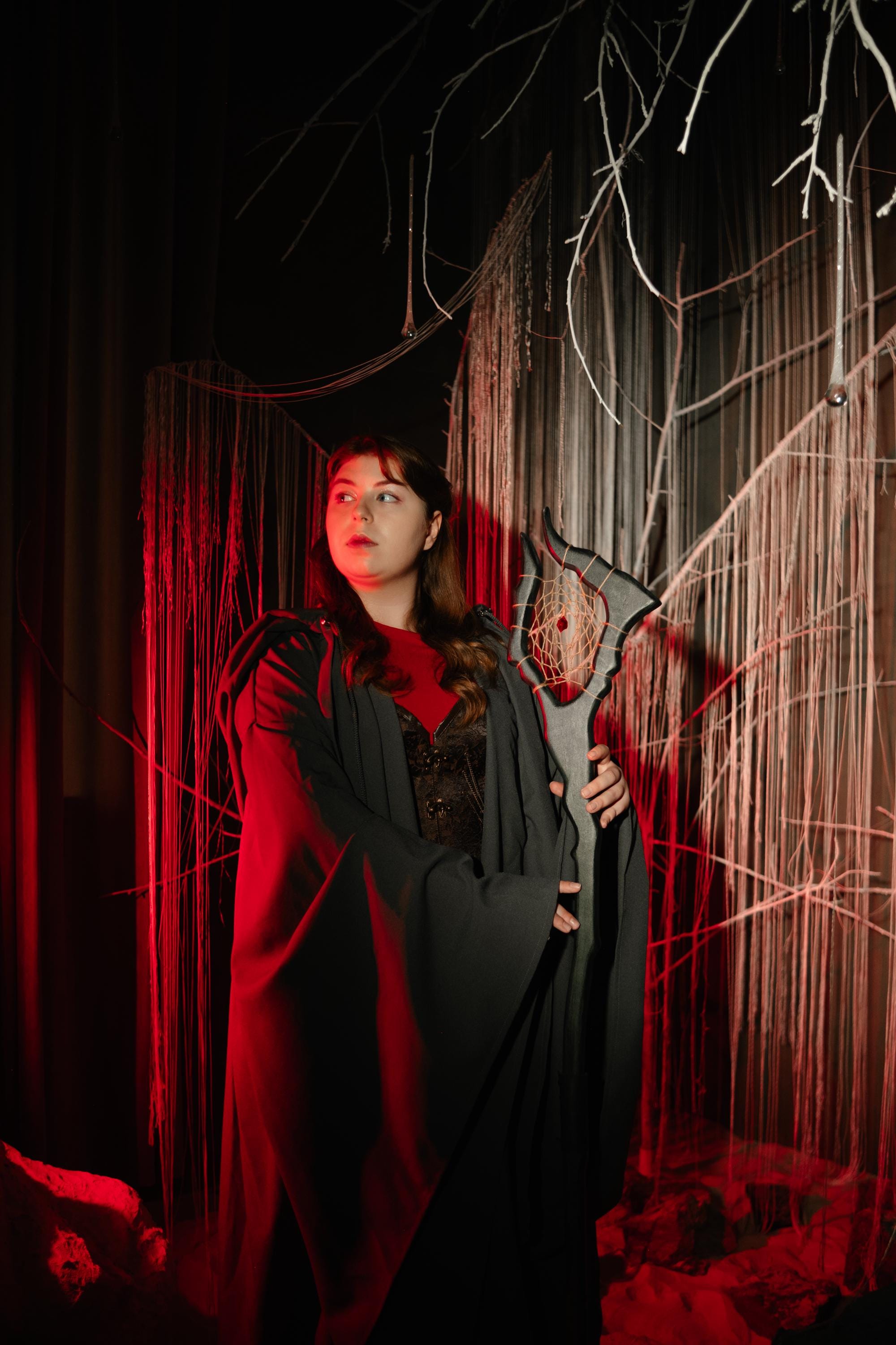 Witch Staff  – The Witch's Snare, Crimson Web Staff, Handcrafted Wooden Fantasy Prop with Dreamcatcher Center, Arcane-Themed Characters