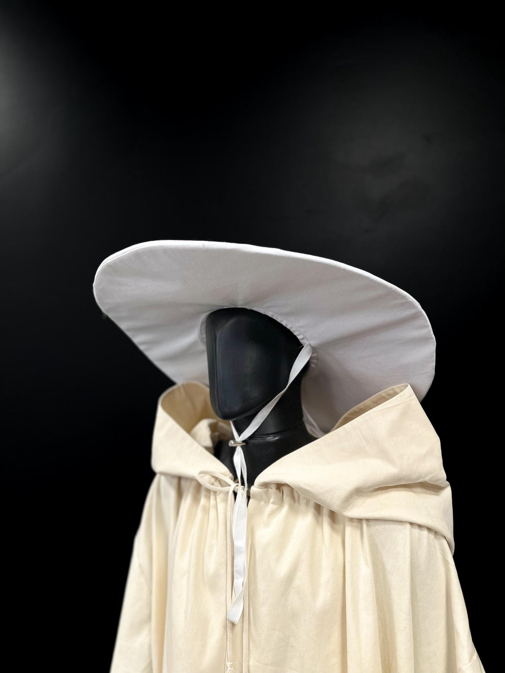 Snowfall Hat – White Wizard Hat, Handmade Medieval Fantasy Hat, Elven Renaissance Costume, Custom Magic Hat, White Pointed Cosplay Accessory